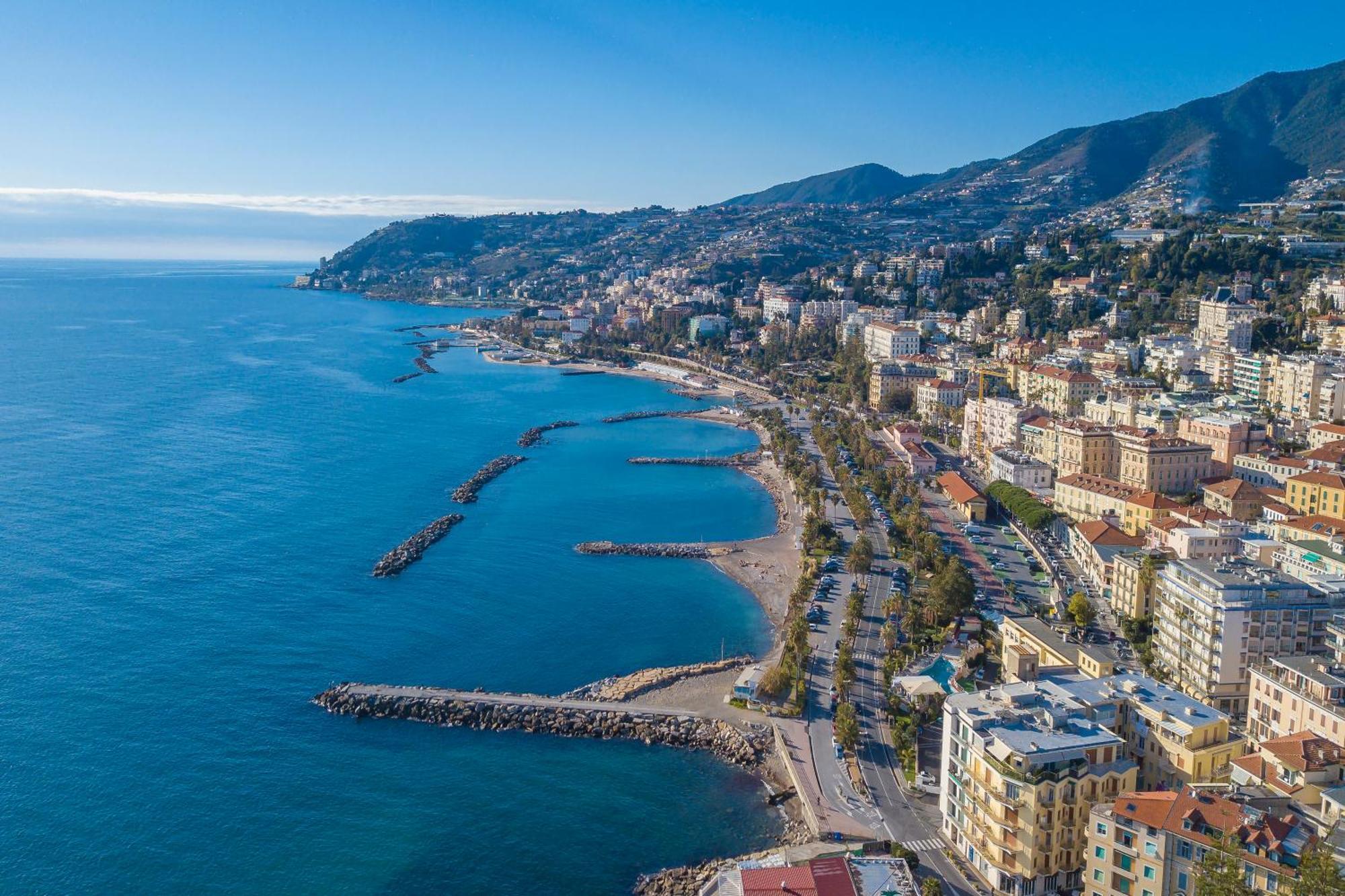 Villa Lucia Riviera Dei Fiori Pool - Happy Rentals San Remo Buitenkant foto